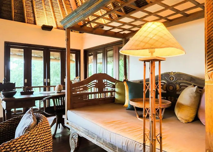 Ria Sayan Villa *