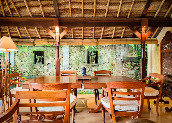 Ria Sayan Villa *