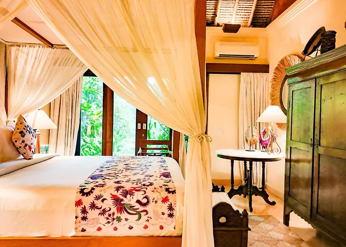 Ria Sayan Villa *